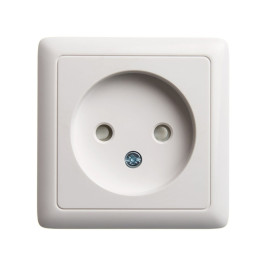 Розетка 1 ОП без з/к со шторками изол. пластина 10А Хит белая
